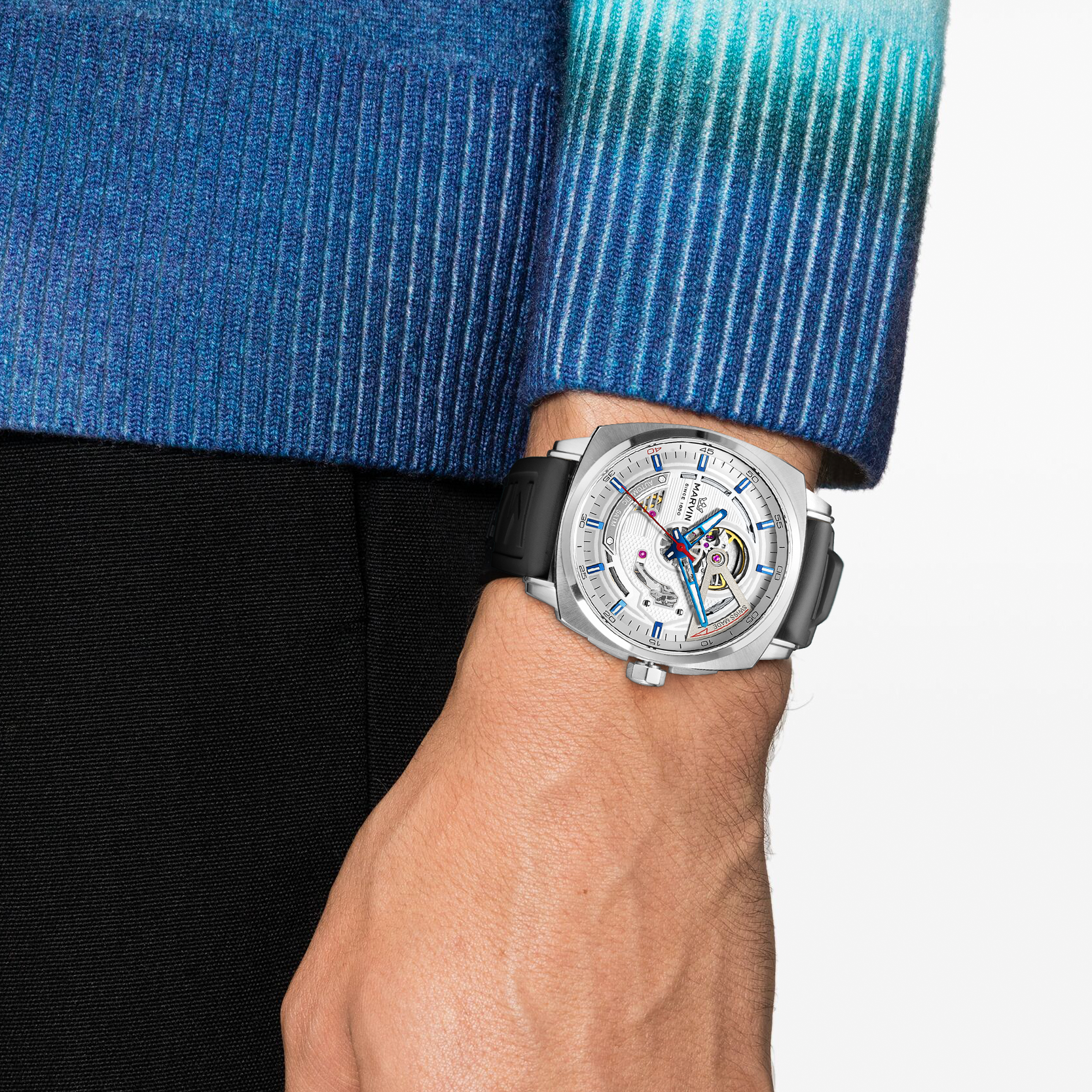 Cushion M119 Luxury Steel Chrono