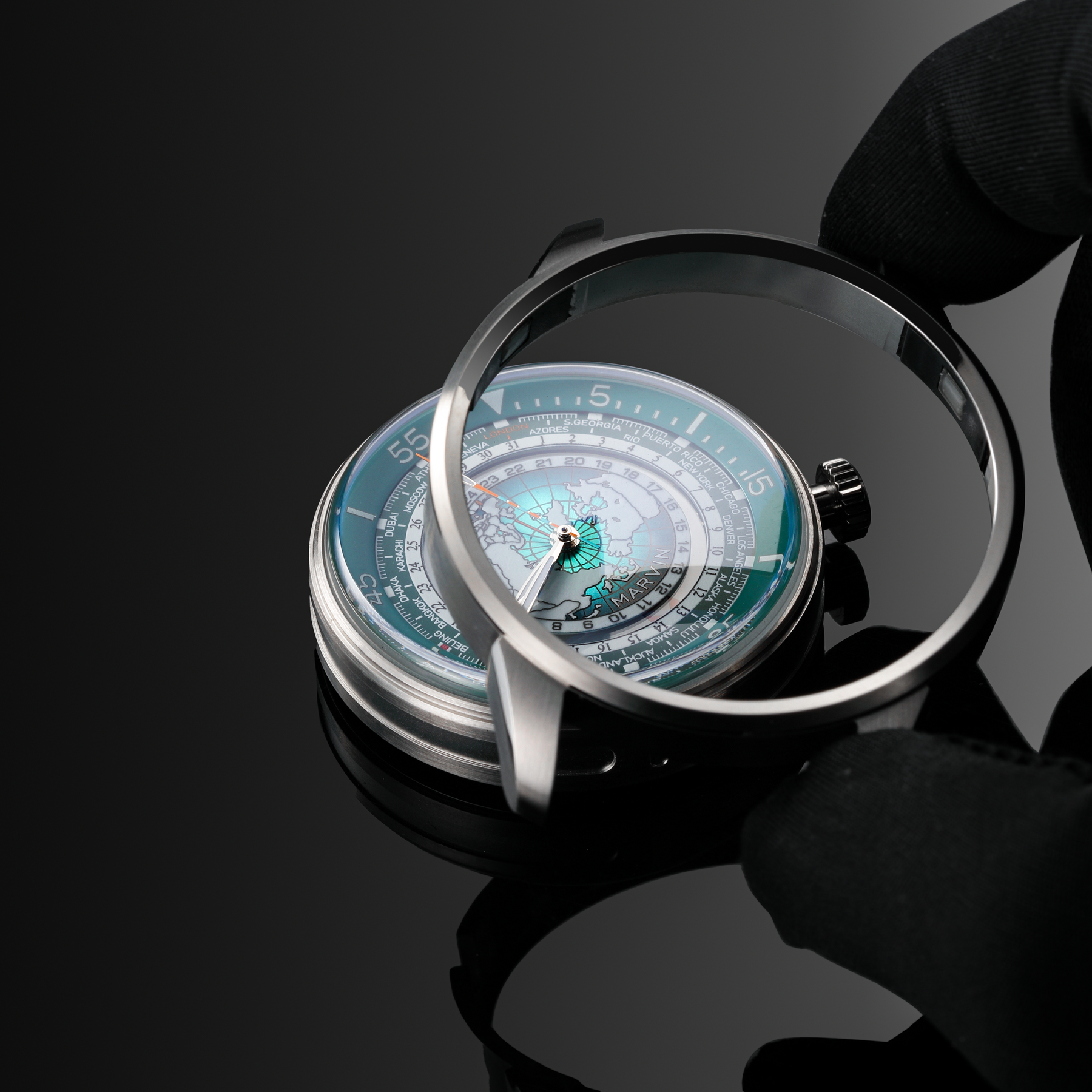 Saint Patrick Worldtimer Automatic x Huawei Smart Movement
